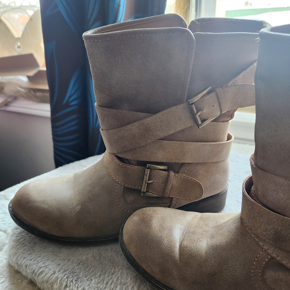 Madden Girl Taupe Combat Boots - Picture 2 of 5